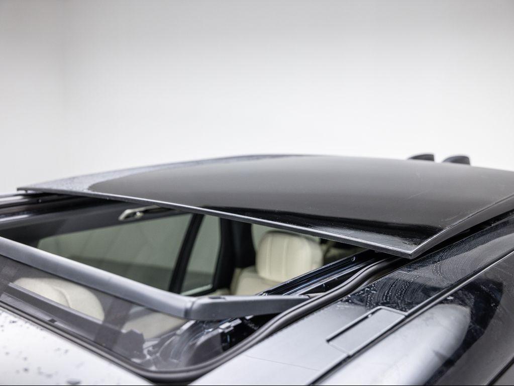 new 2025 Land Rover Range Rover car