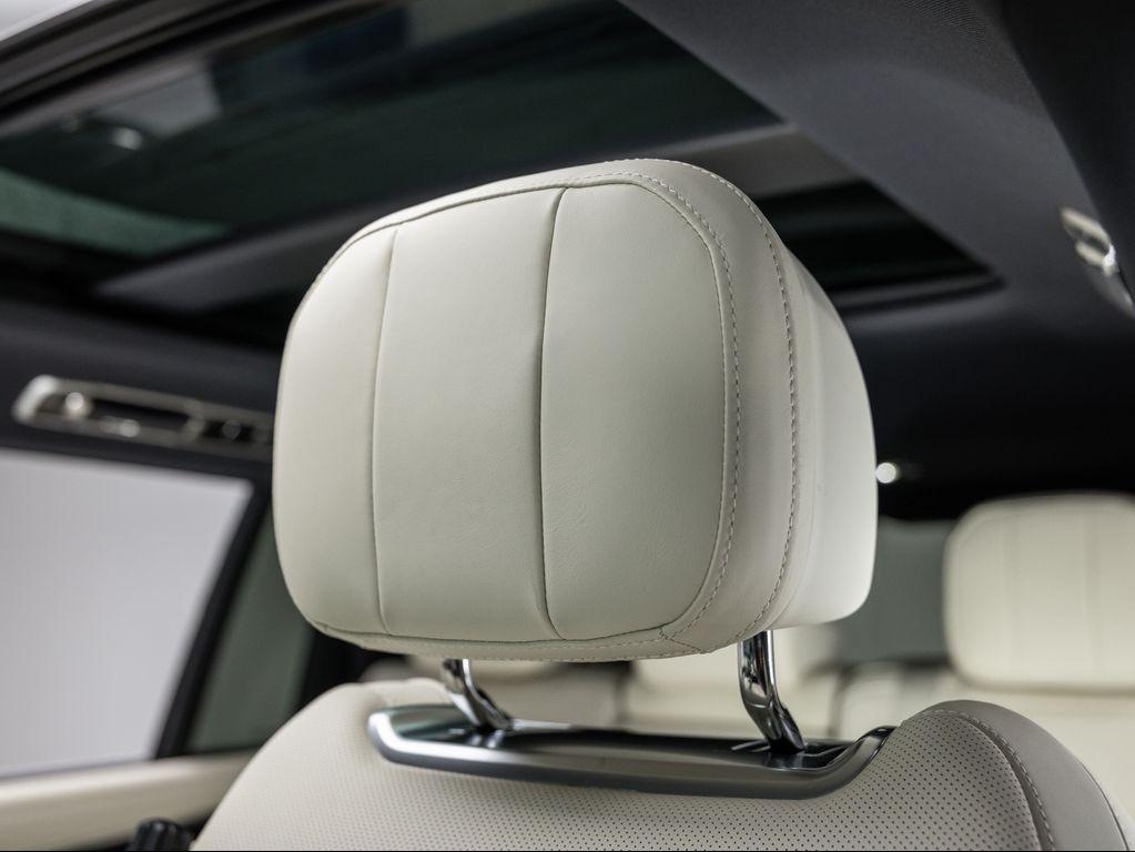 new 2025 Land Rover Range Rover car