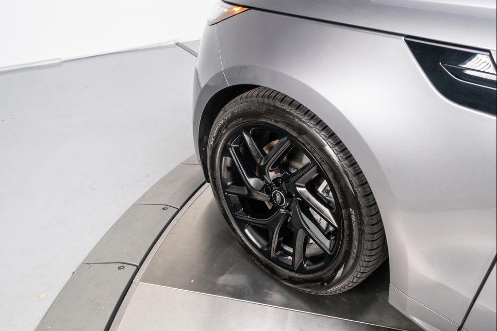 new 2025 Land Rover Range Rover Sport car