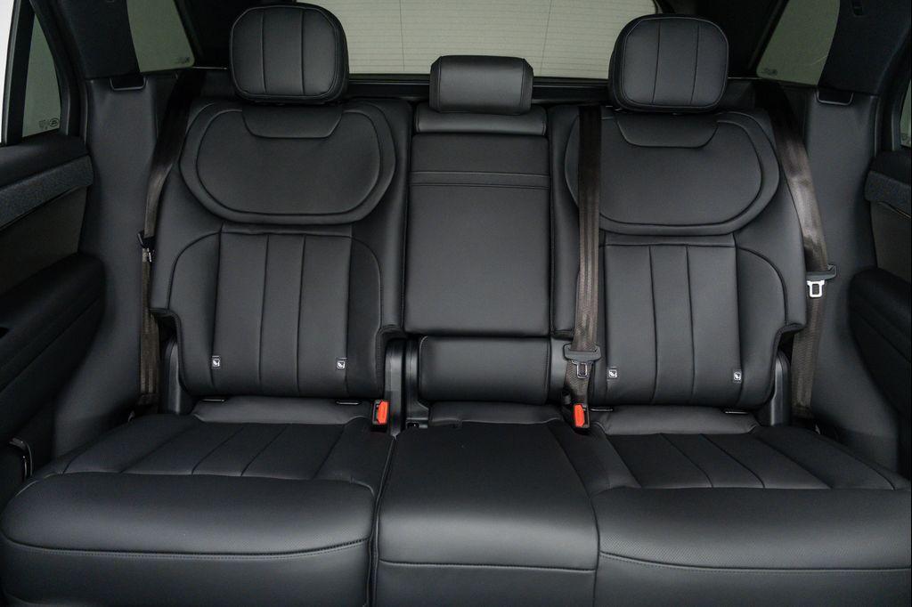 new 2025 Land Rover Range Rover Sport car