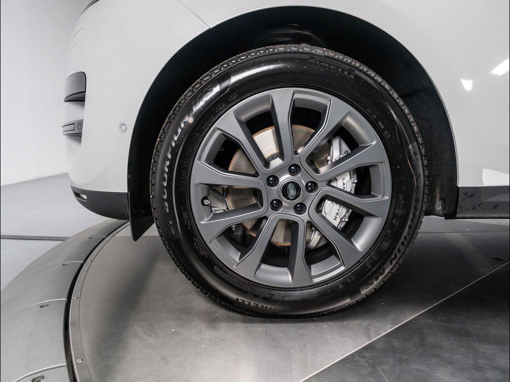 new 2025 Land Rover Range Rover Sport car