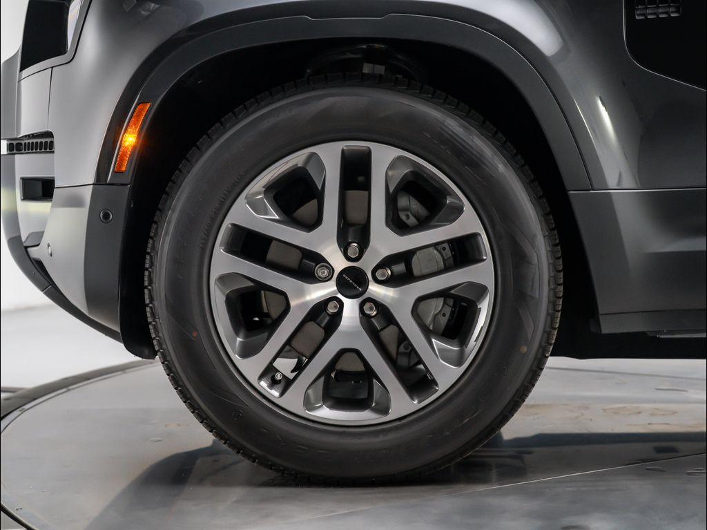 new 2026 Land Rover Defender car