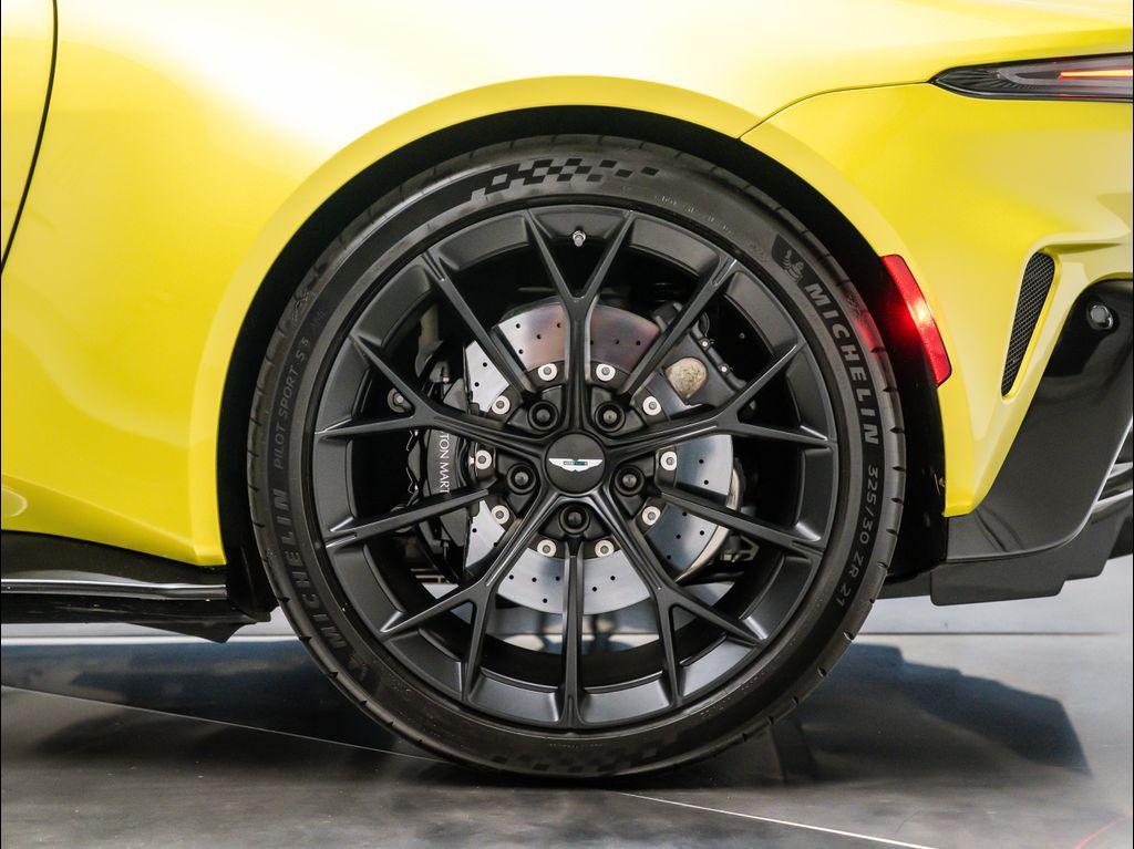 used 2025 Aston Martin Vantage car, priced at $221,686