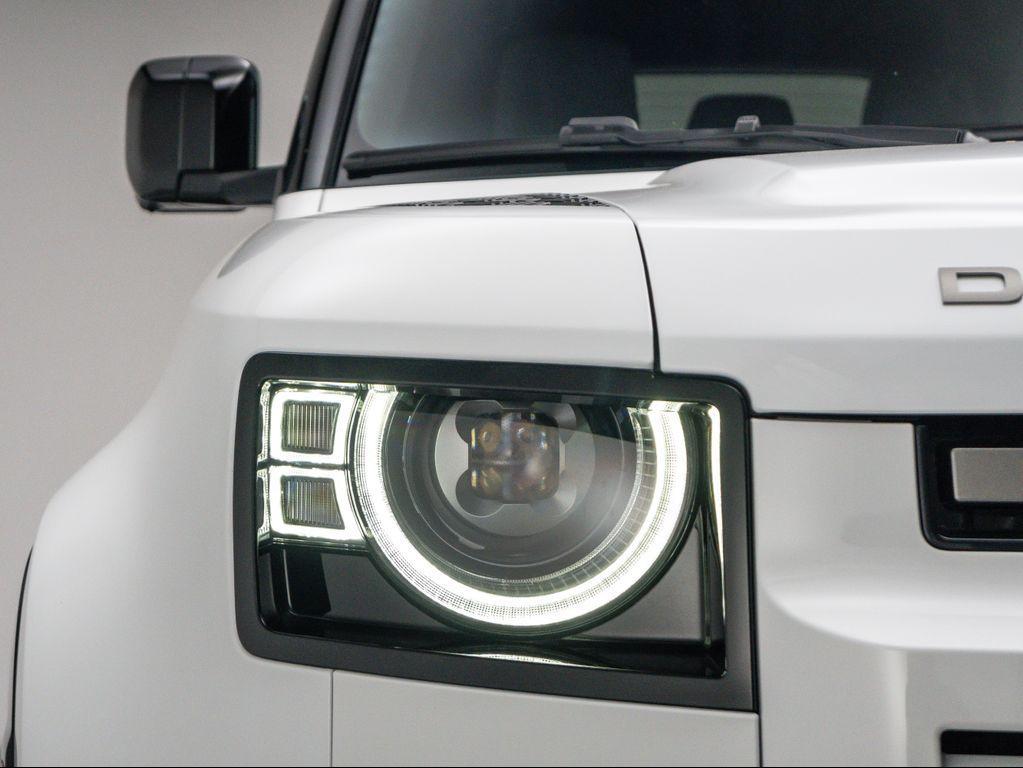 new 2025 Land Rover Defender car