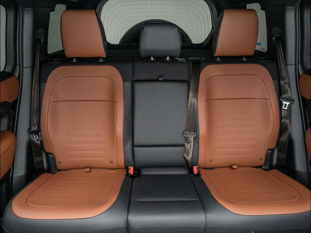 new 2025 Land Rover Defender car