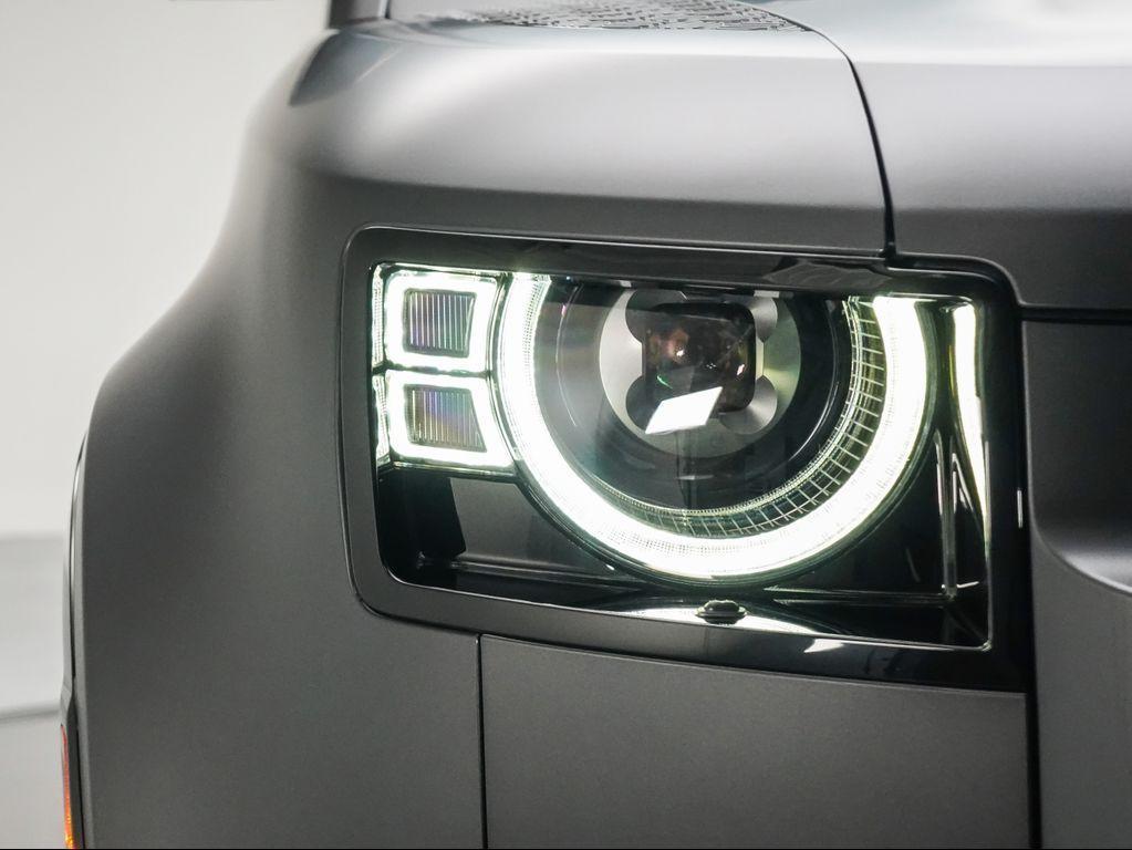 new 2025 Land Rover Defender car