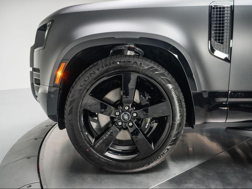 new 2025 Land Rover Defender car