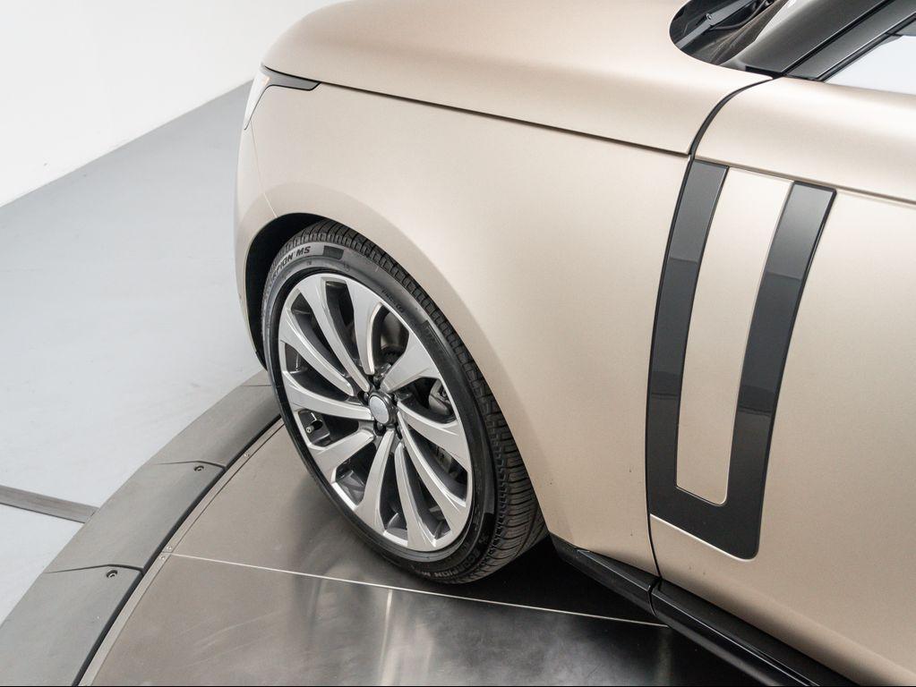 new 2025 Land Rover Range Rover car