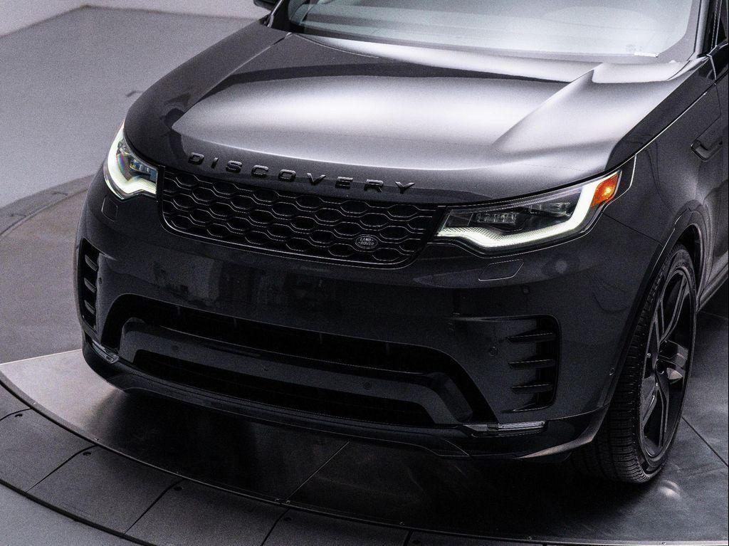 new 2025 Land Rover Discovery car, priced at $76,718