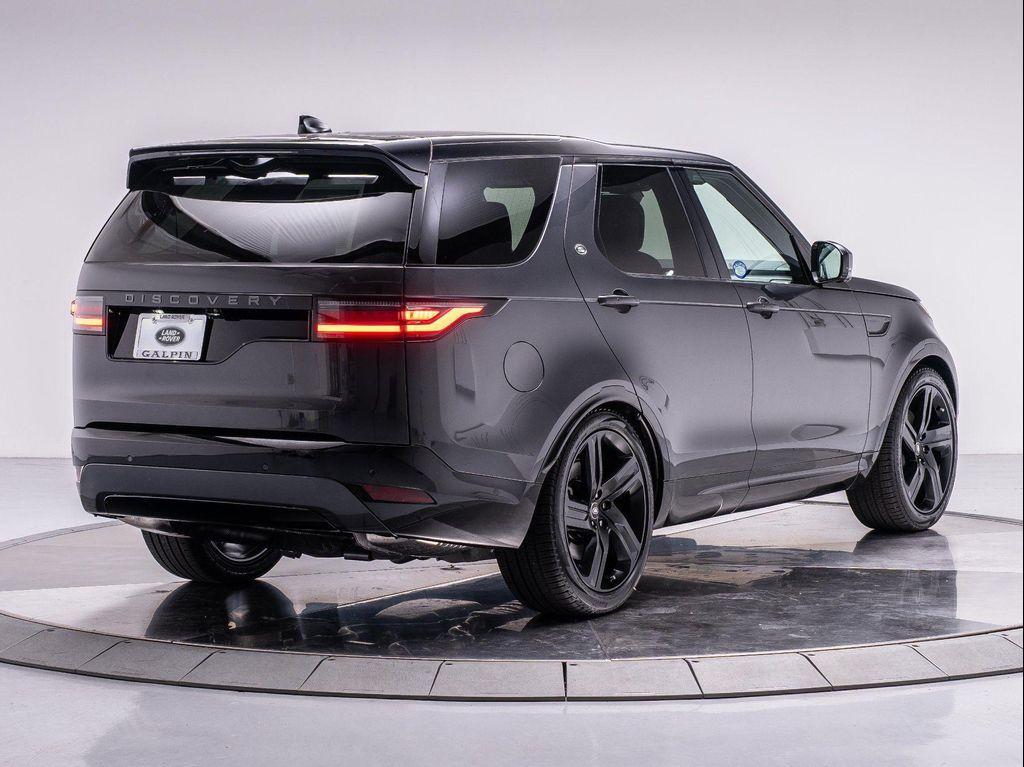 new 2025 Land Rover Discovery car, priced at $76,718