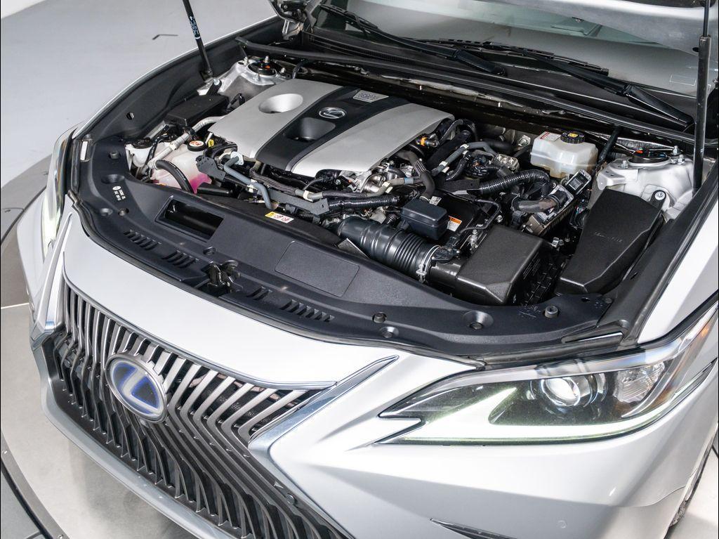 used 2019 Lexus ES 300h car, priced at $27,625