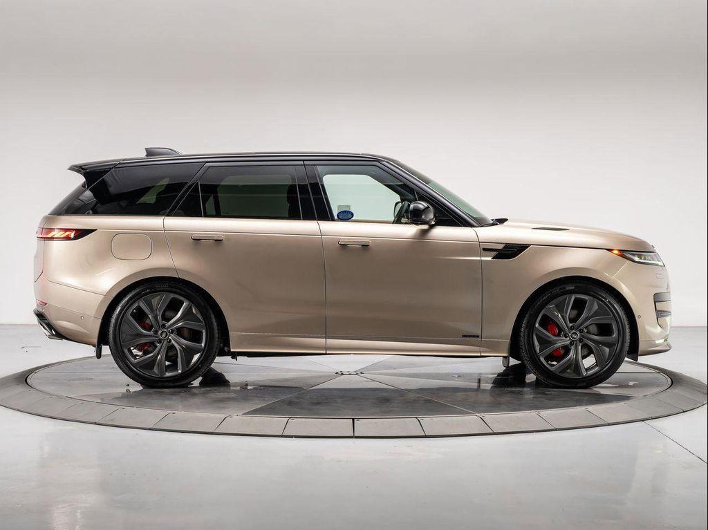 new 2025 Land Rover Range Rover Sport car