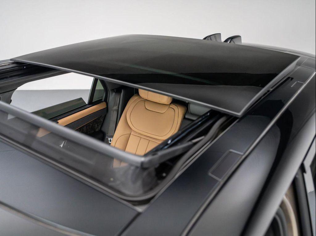 new 2025 Land Rover Range Rover Sport car