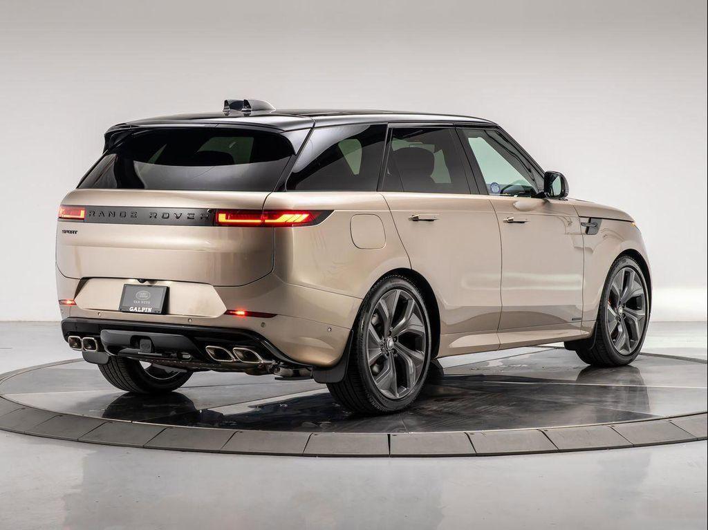 new 2025 Land Rover Range Rover Sport car