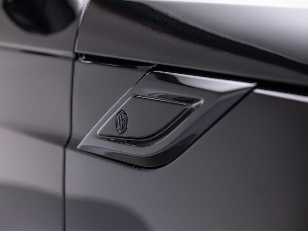 new 2025 Land Rover Range Rover Sport car
