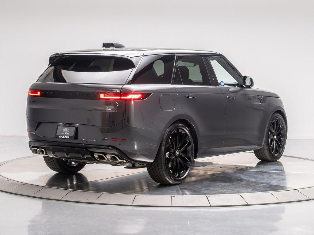 new 2025 Land Rover Range Rover Sport car