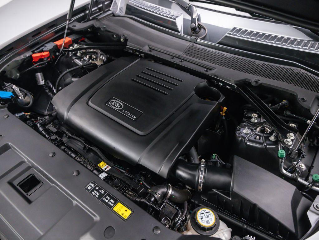 new 2025 Land Rover Defender car