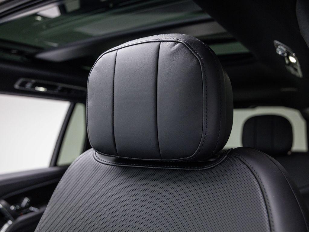 new 2025 Land Rover Range Rover car