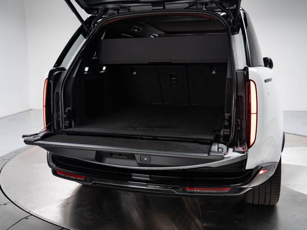 new 2025 Land Rover Range Rover car