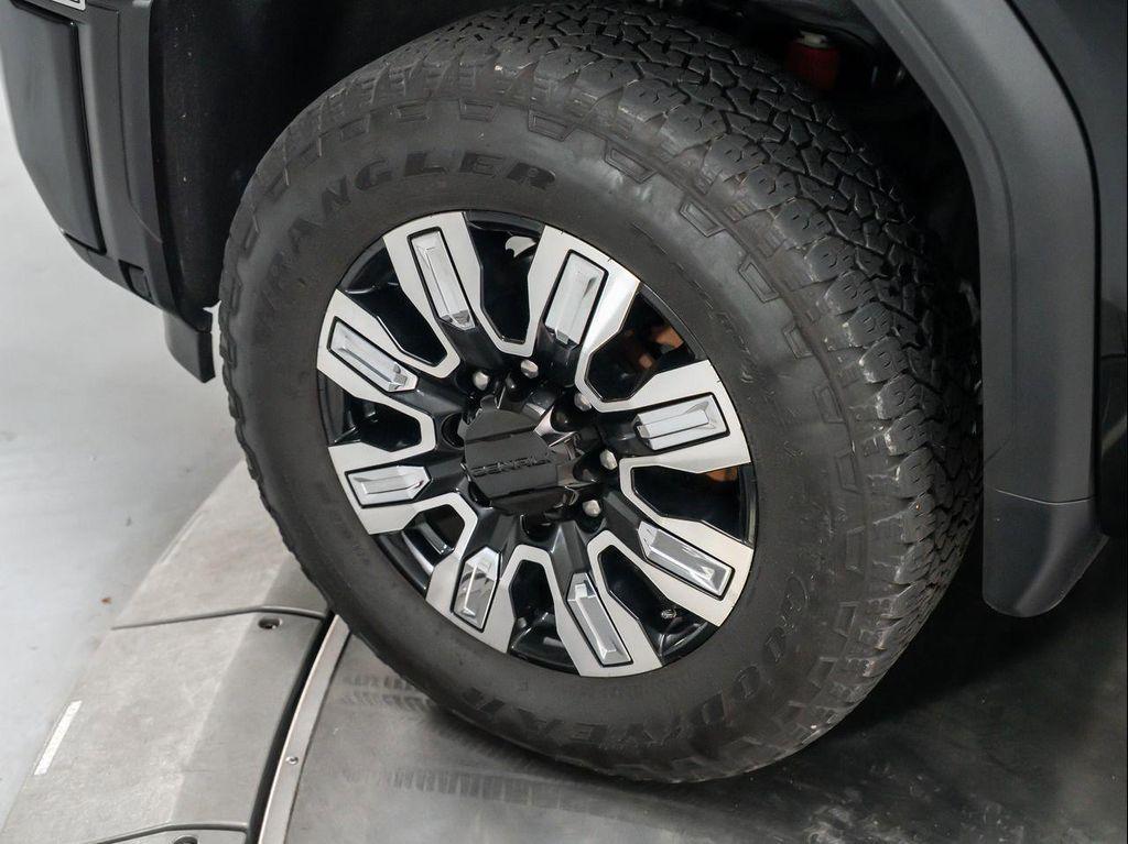 used 2024 GMC Sierra 2500 car, priced at $75,999