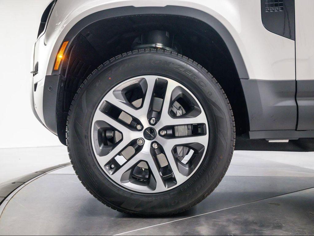 new 2026 Land Rover Defender car