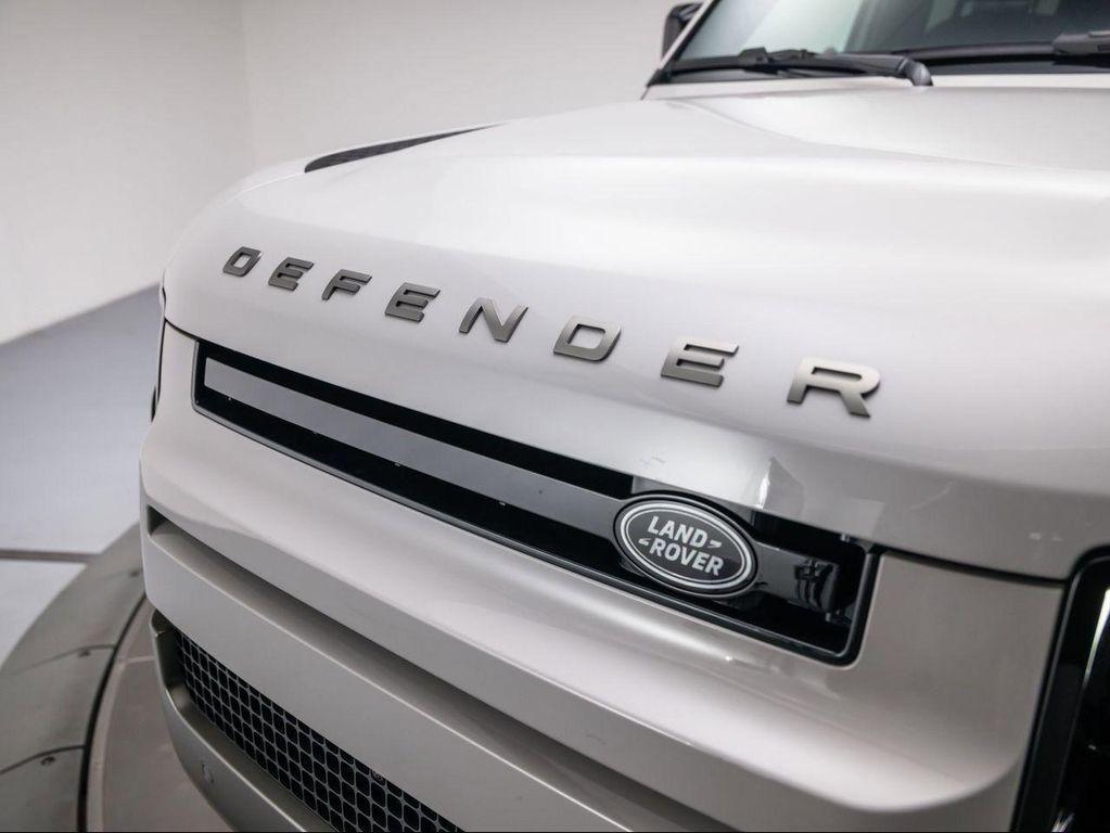 new 2026 Land Rover Defender car