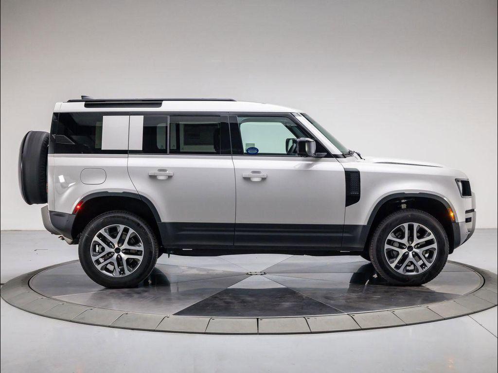 new 2026 Land Rover Defender car