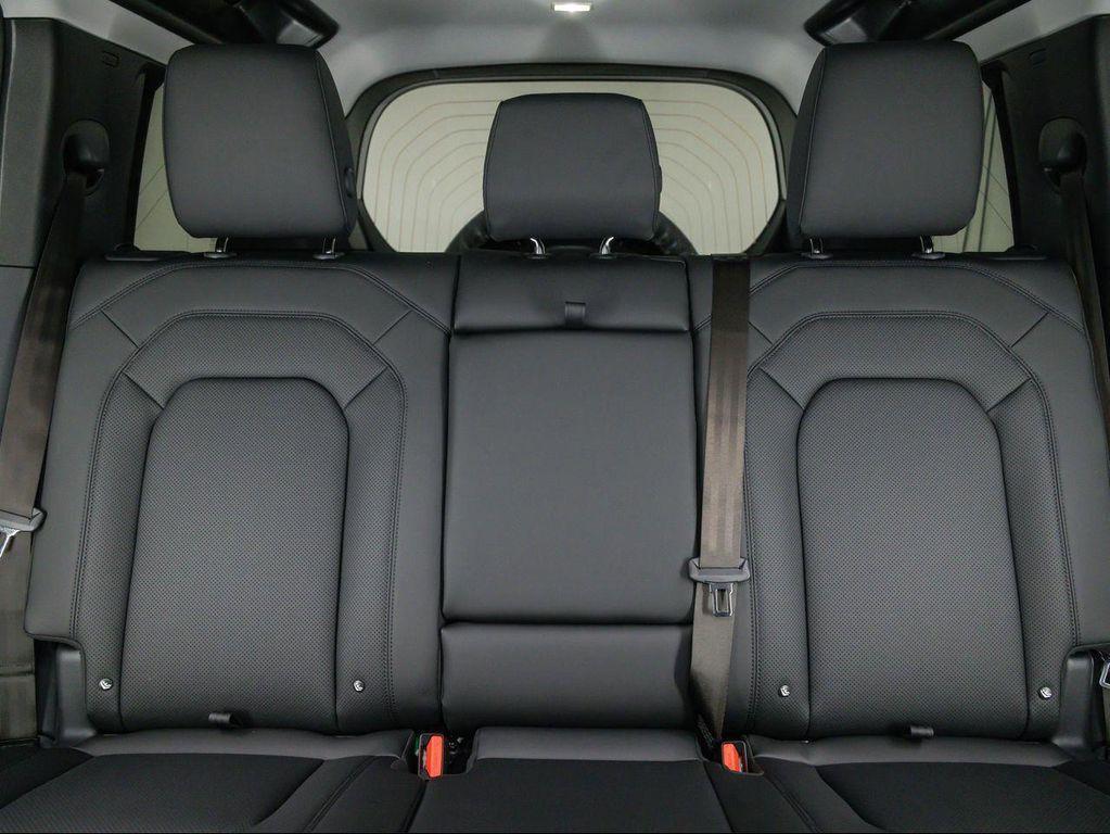 new 2026 Land Rover Defender car