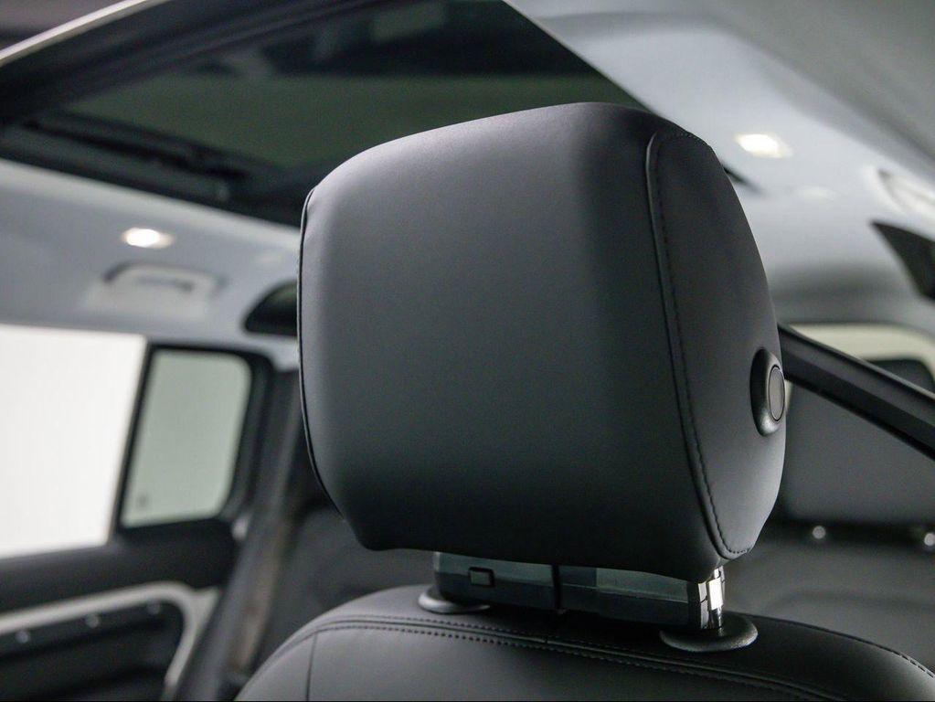 new 2026 Land Rover Defender car