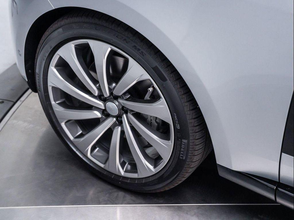 new 2025 Land Rover Range Rover car