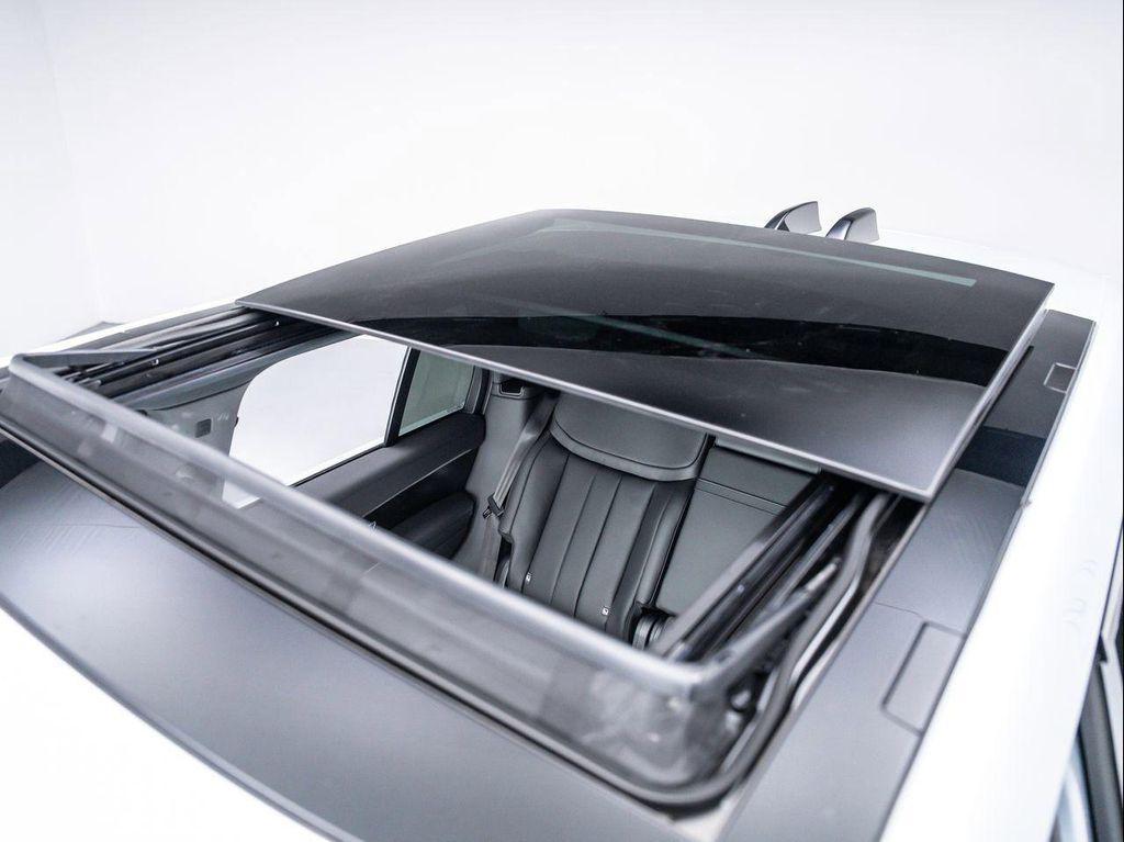 new 2025 Land Rover Range Rover car