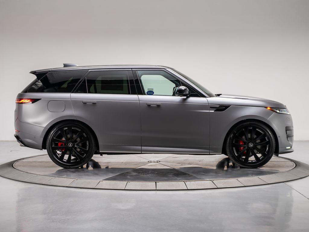 new 2025 Land Rover Range Rover Sport car