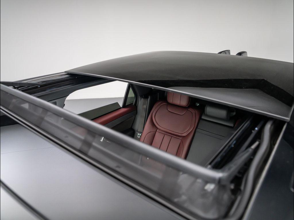 new 2025 Land Rover Range Rover Sport car