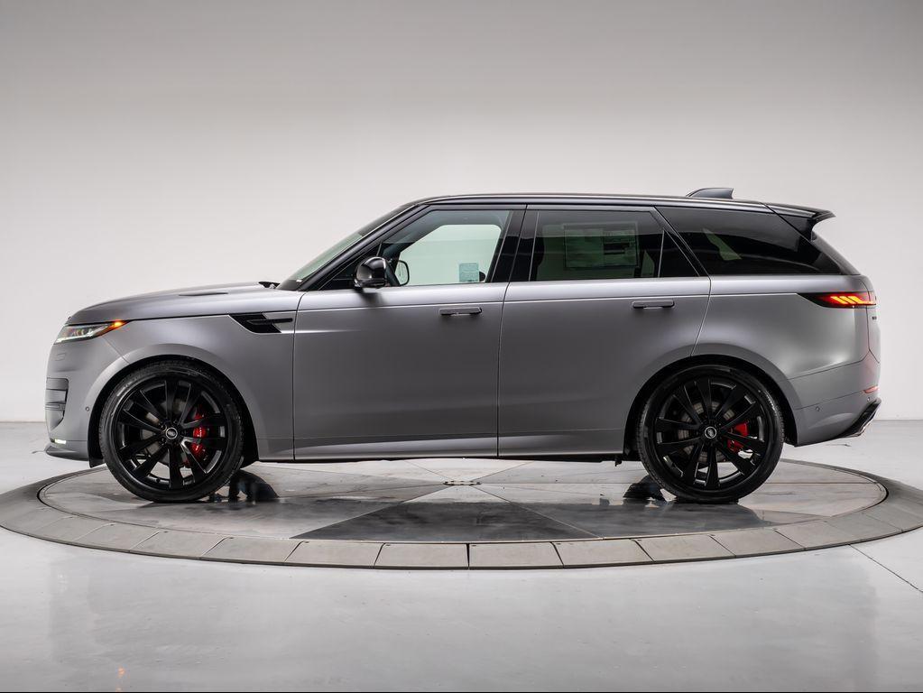 new 2025 Land Rover Range Rover Sport car