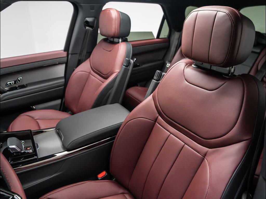 new 2025 Land Rover Range Rover Sport car
