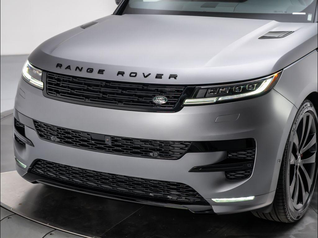 new 2025 Land Rover Range Rover Sport car