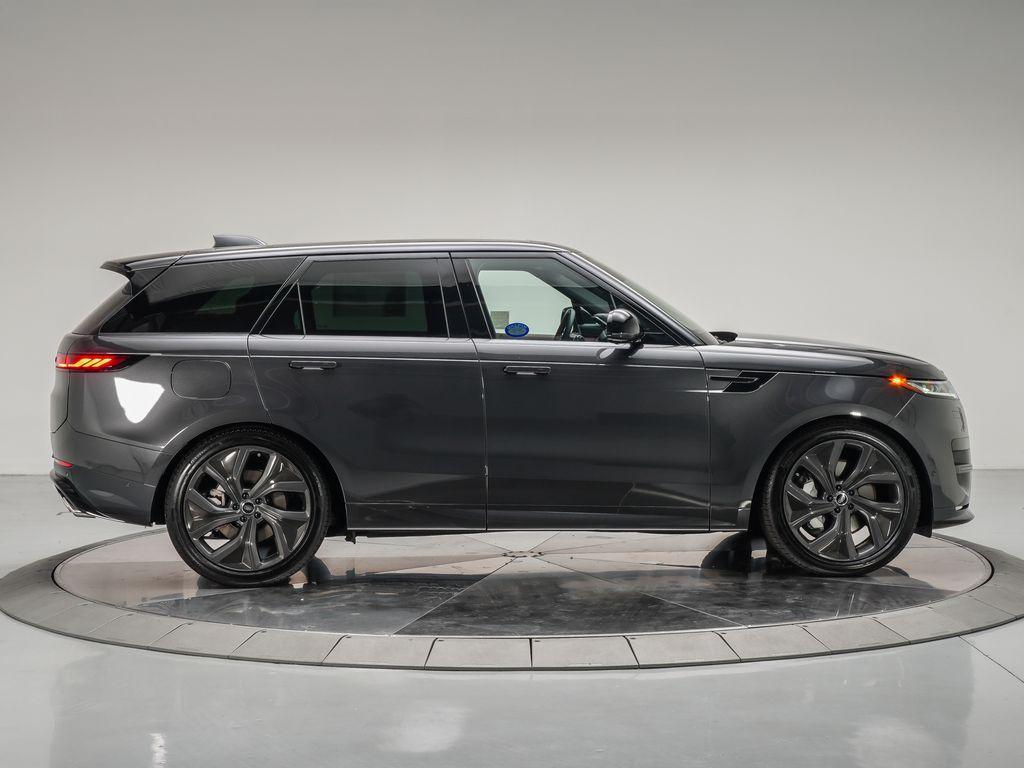 new 2025 Land Rover Range Rover Sport car