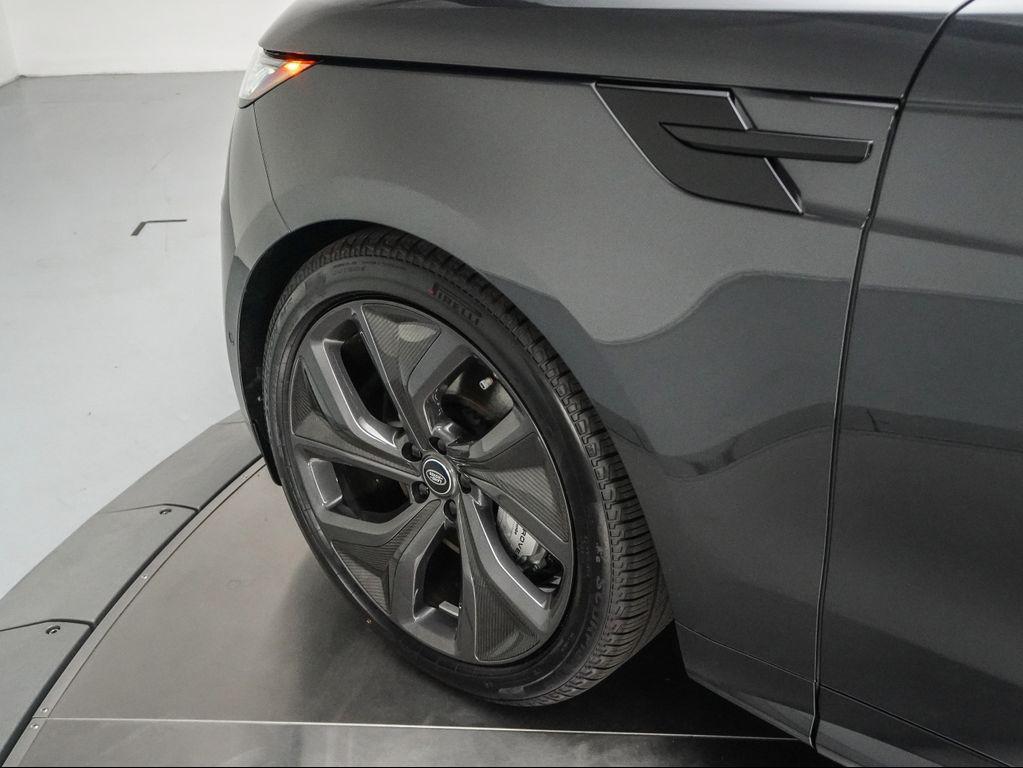 new 2025 Land Rover Range Rover Sport car