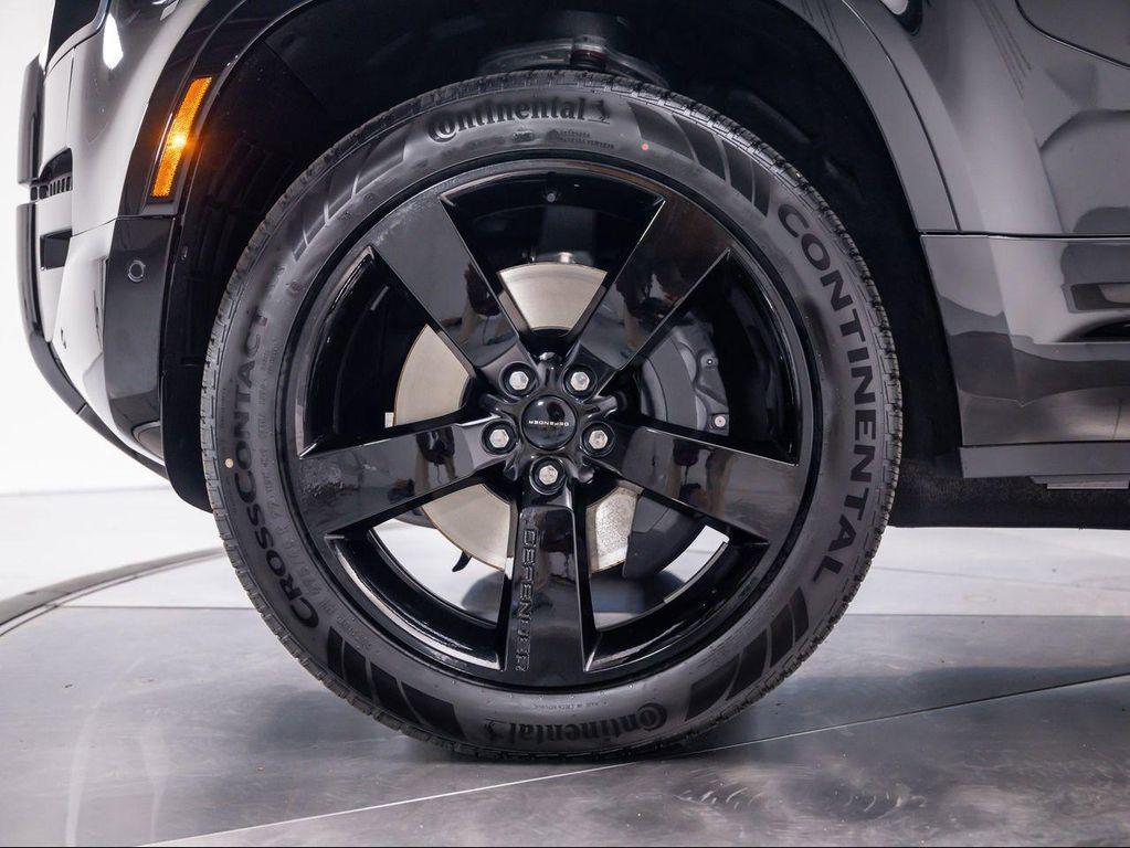 new 2026 Land Rover Defender car