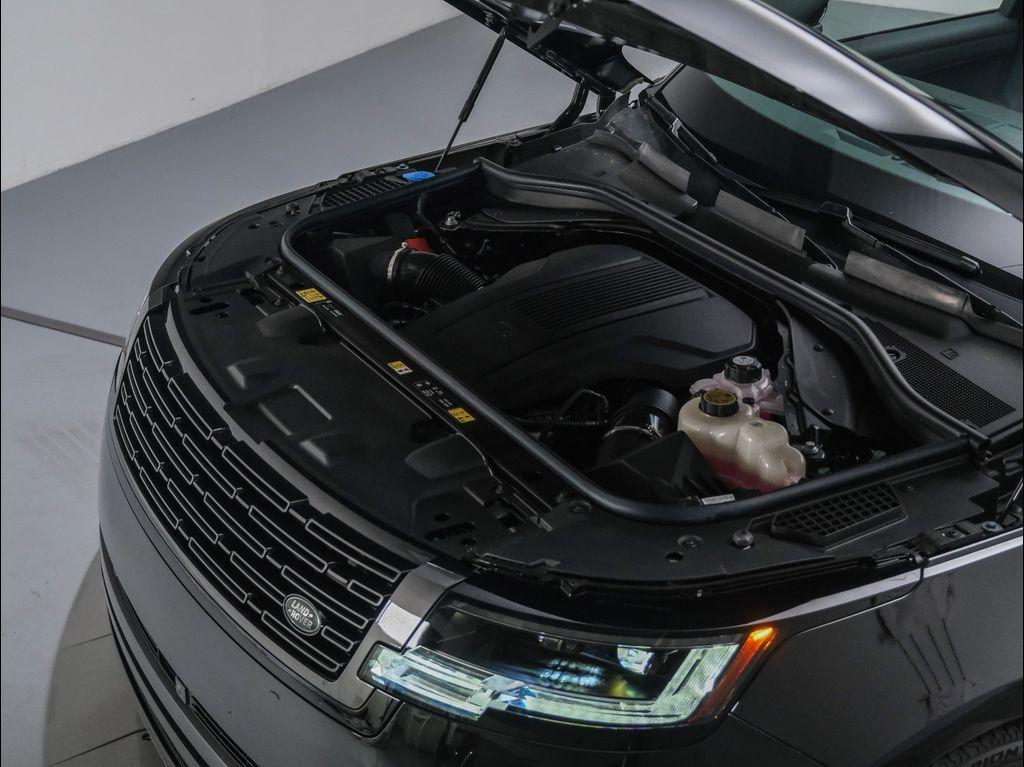 new 2025 Land Rover Range Rover car