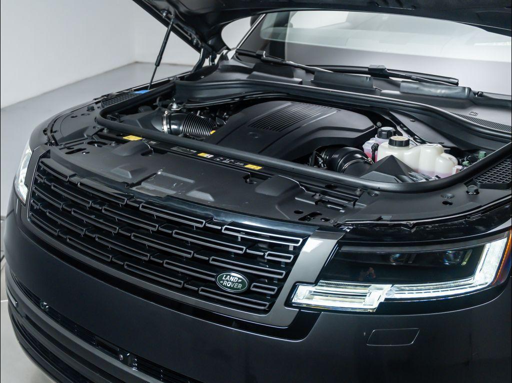 new 2025 Land Rover Range Rover car
