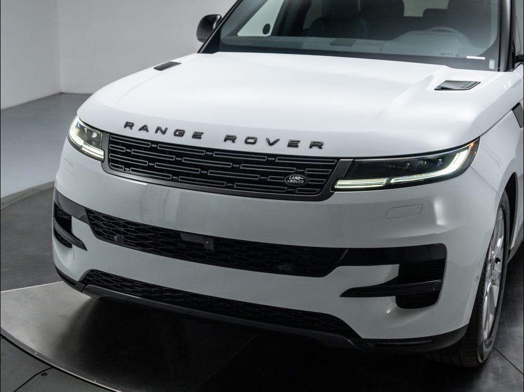new 2025 Land Rover Range Rover Sport car
