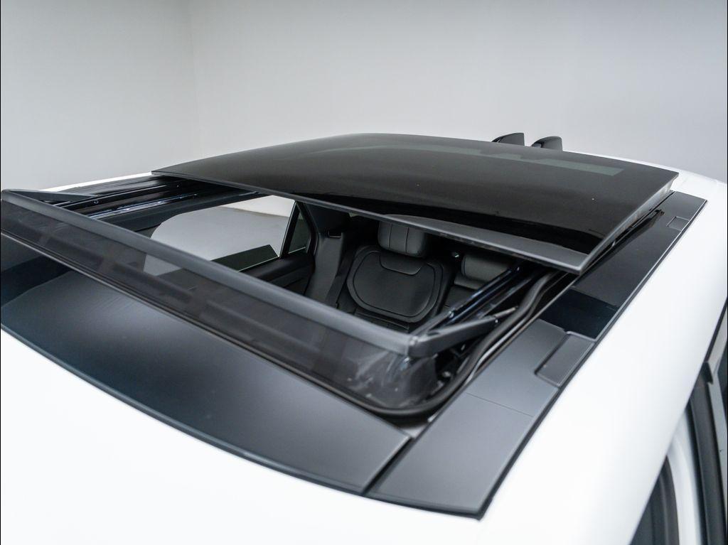 new 2025 Land Rover Range Rover Sport car