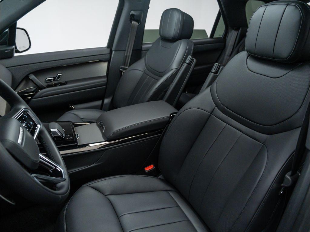 new 2025 Land Rover Range Rover Sport car