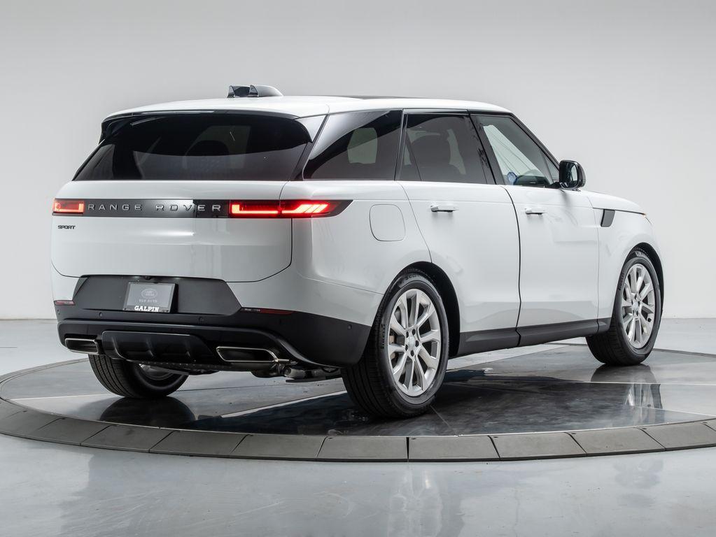new 2025 Land Rover Range Rover Sport car