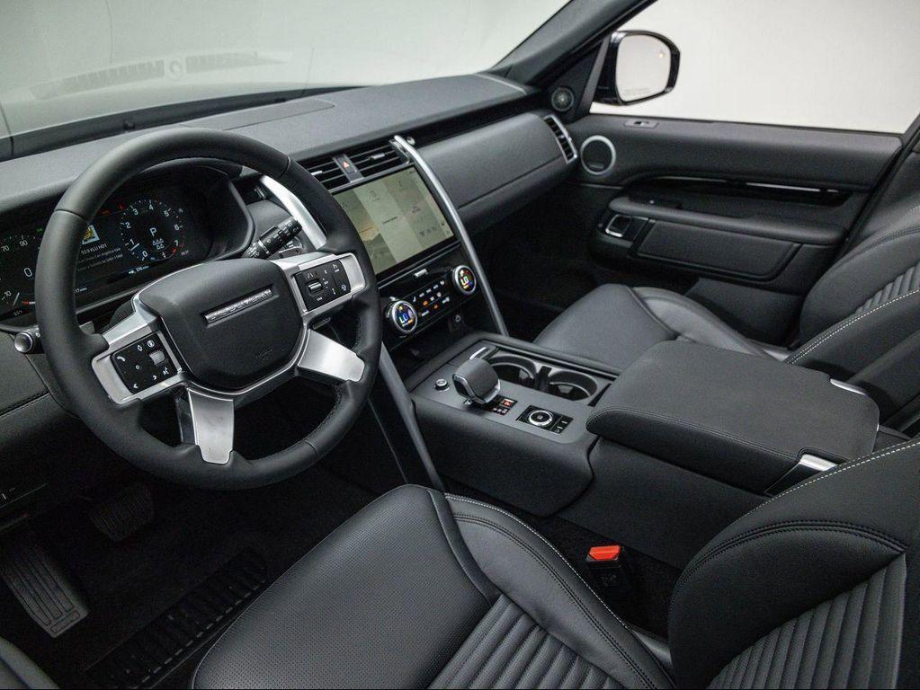 new 2025 Land Rover Discovery car, priced at $70,193