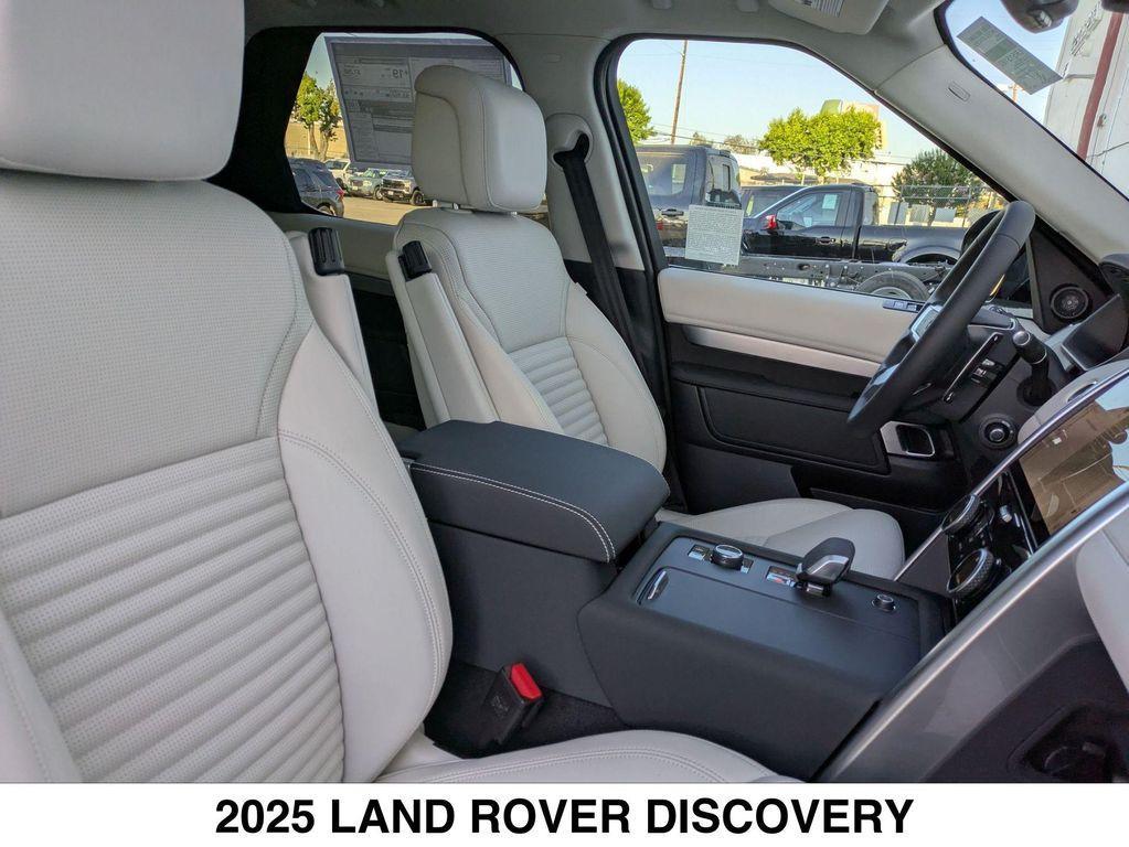 new 2025 Land Rover Discovery car, priced at $76,343