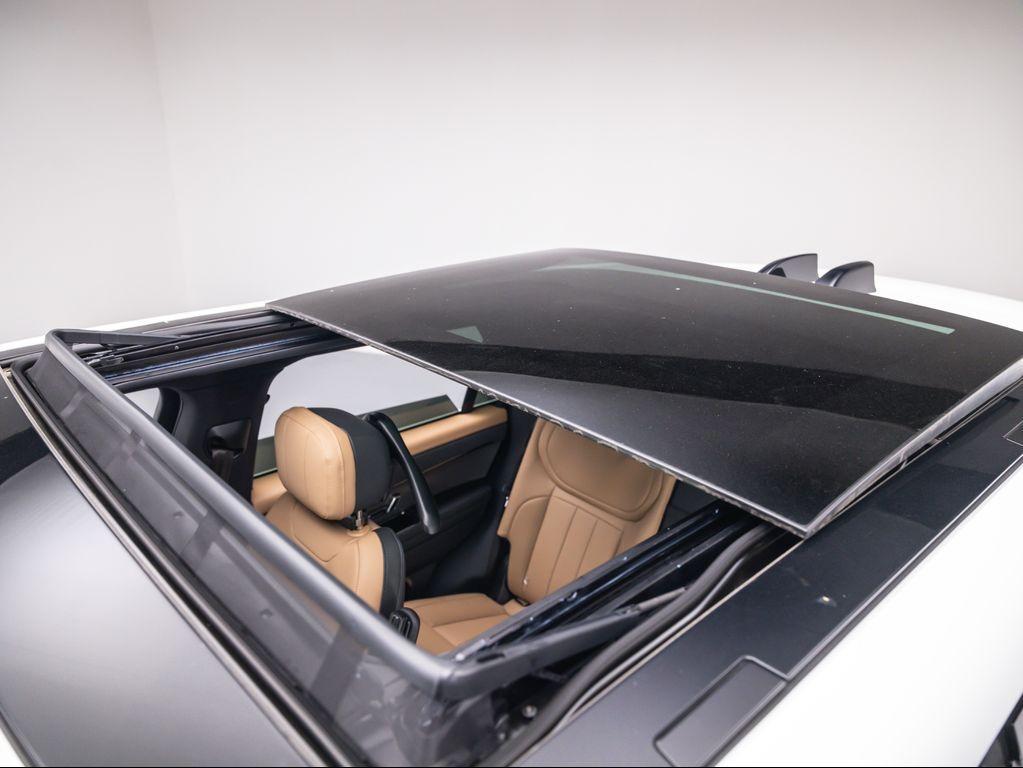 new 2025 Land Rover Range Rover Sport car