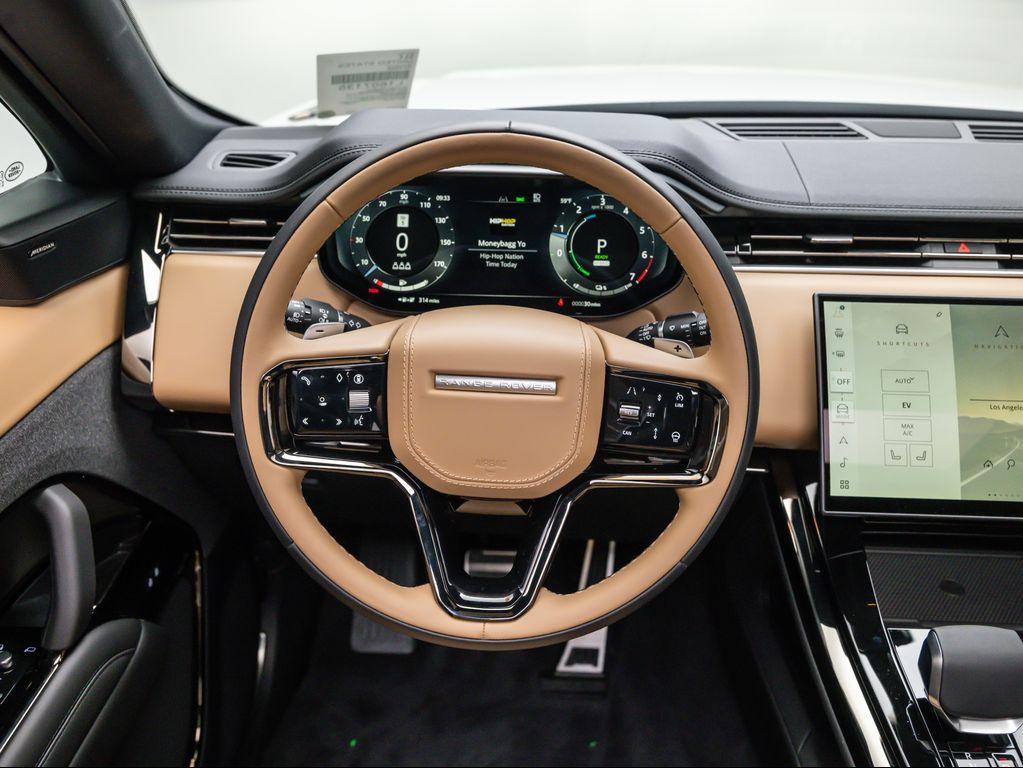 new 2025 Land Rover Range Rover Sport car