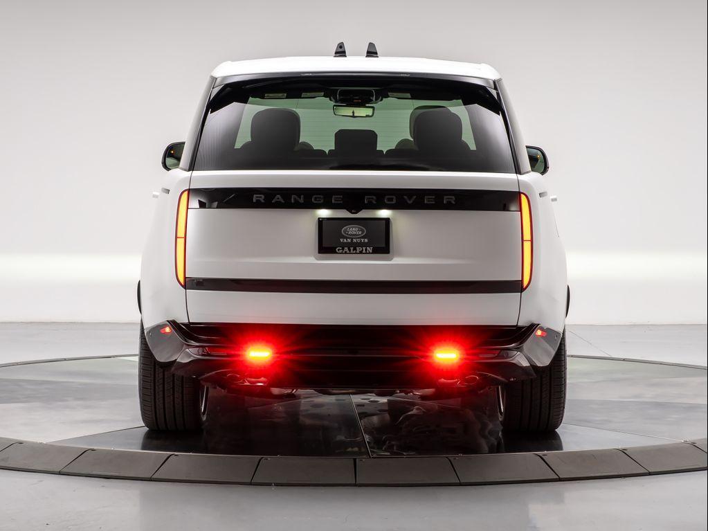 new 2025 Land Rover Range Rover car